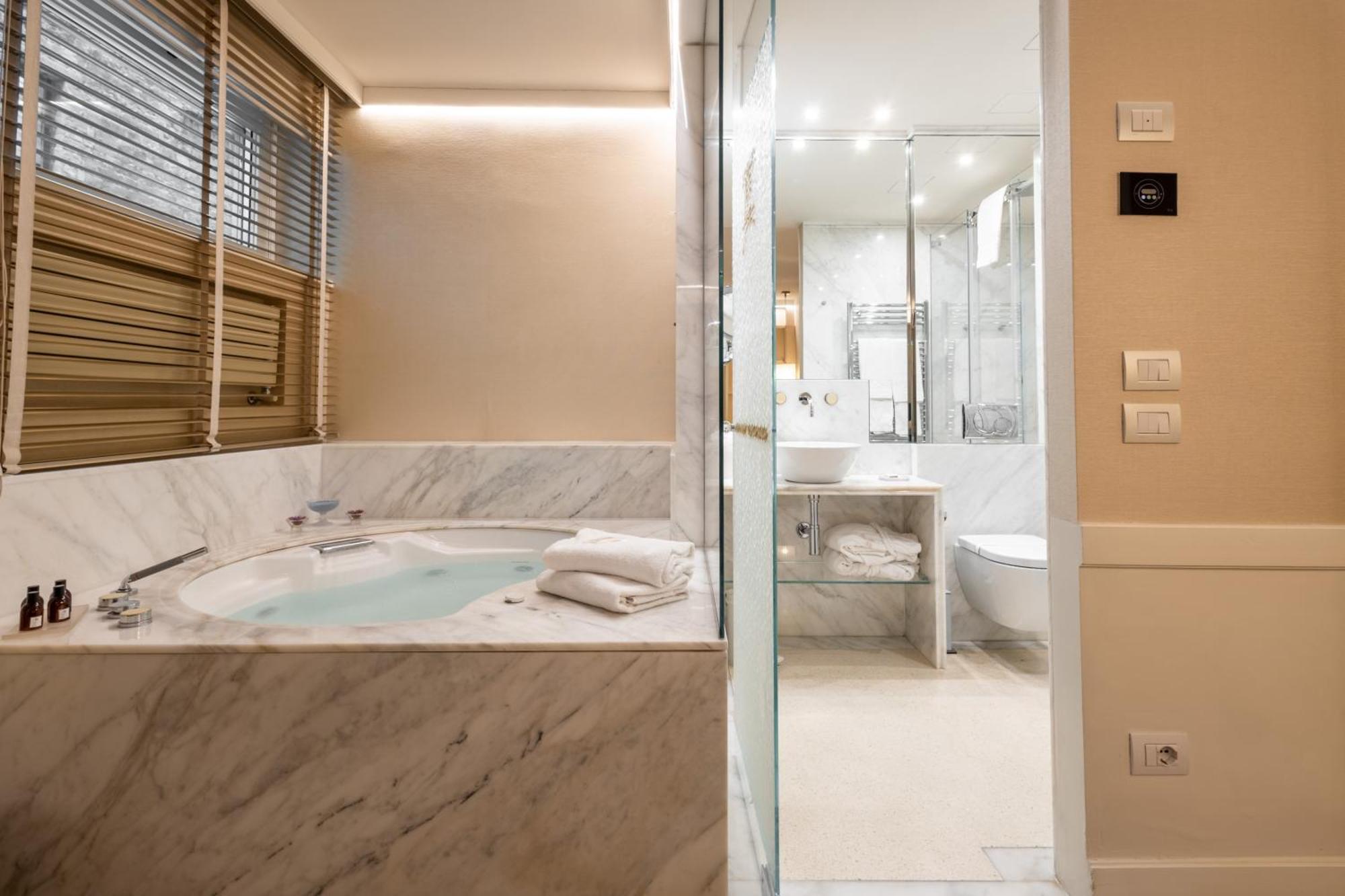 Ponte Vecchio Suites & Spa Флоренция Экстерьер фото